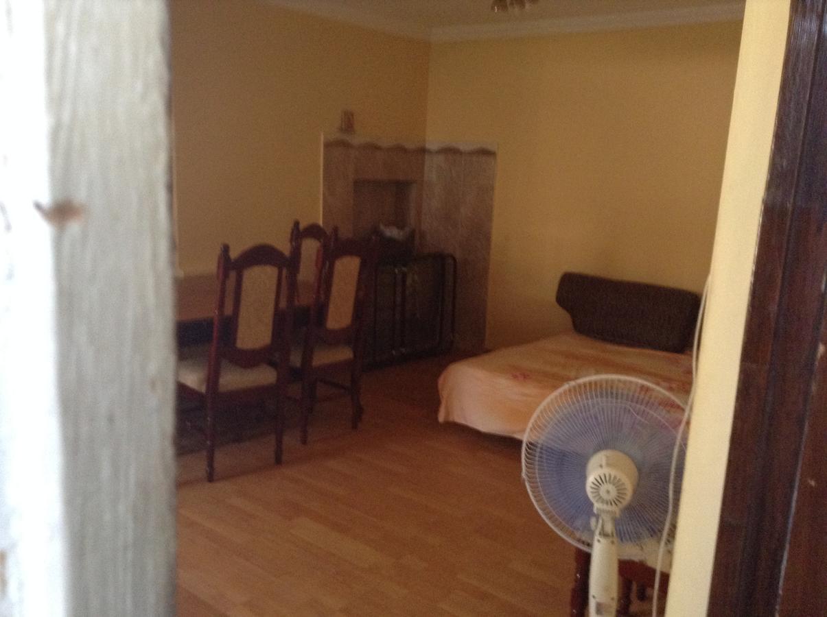 Guest House U Lili Gagra Exterior photo